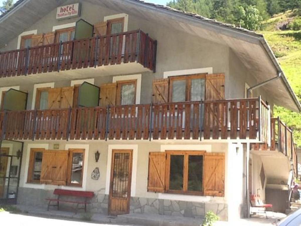 Hotel Maison Des Myrtilles Valgrisenche Exterior foto
